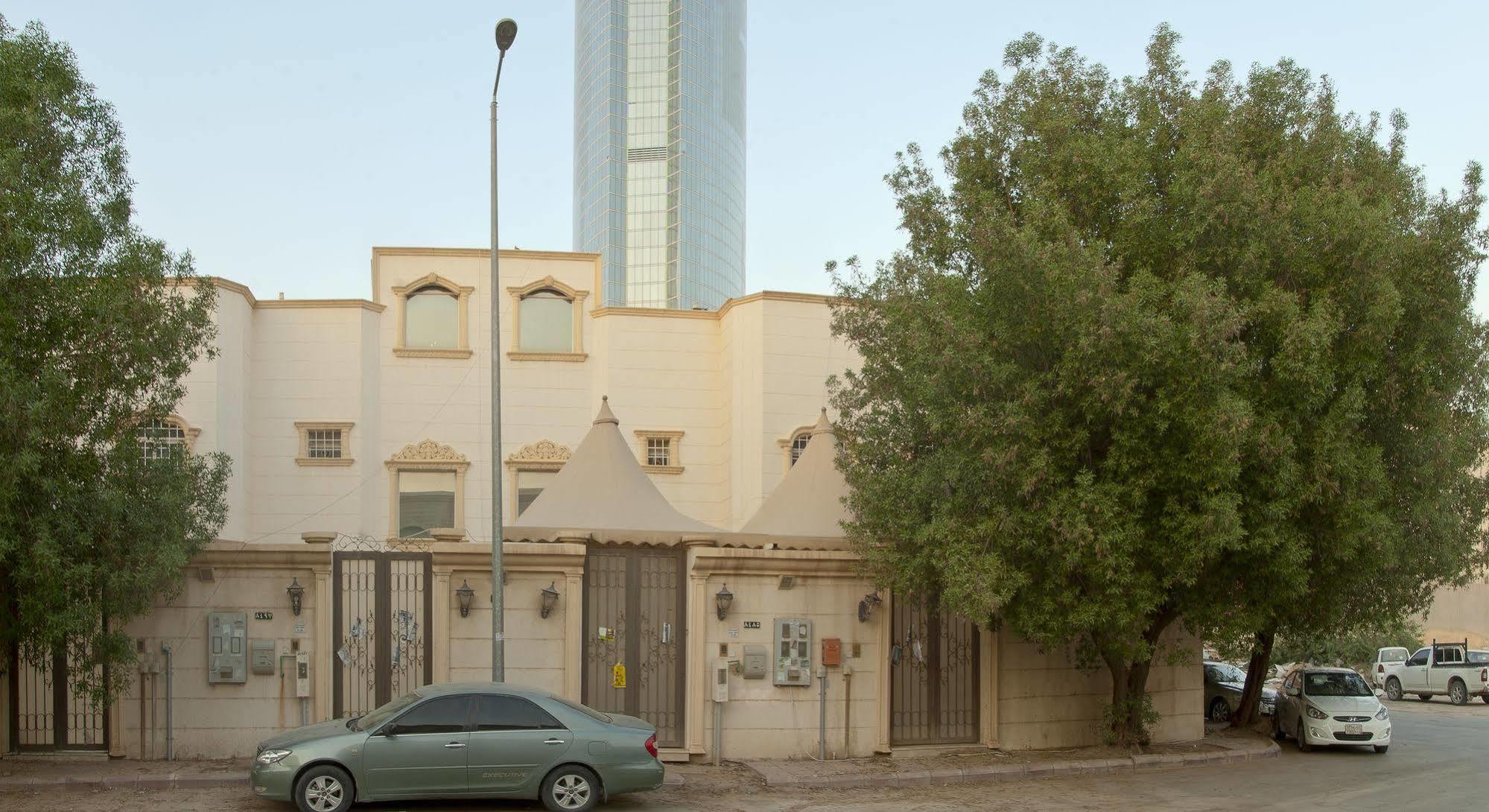 Al Farhan Hotel Suites Al Aqiq Riadh Exterior foto